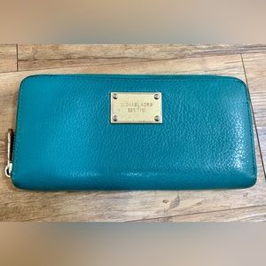 Micheal Kors Est. 1981 Turquoise Leather Wallet